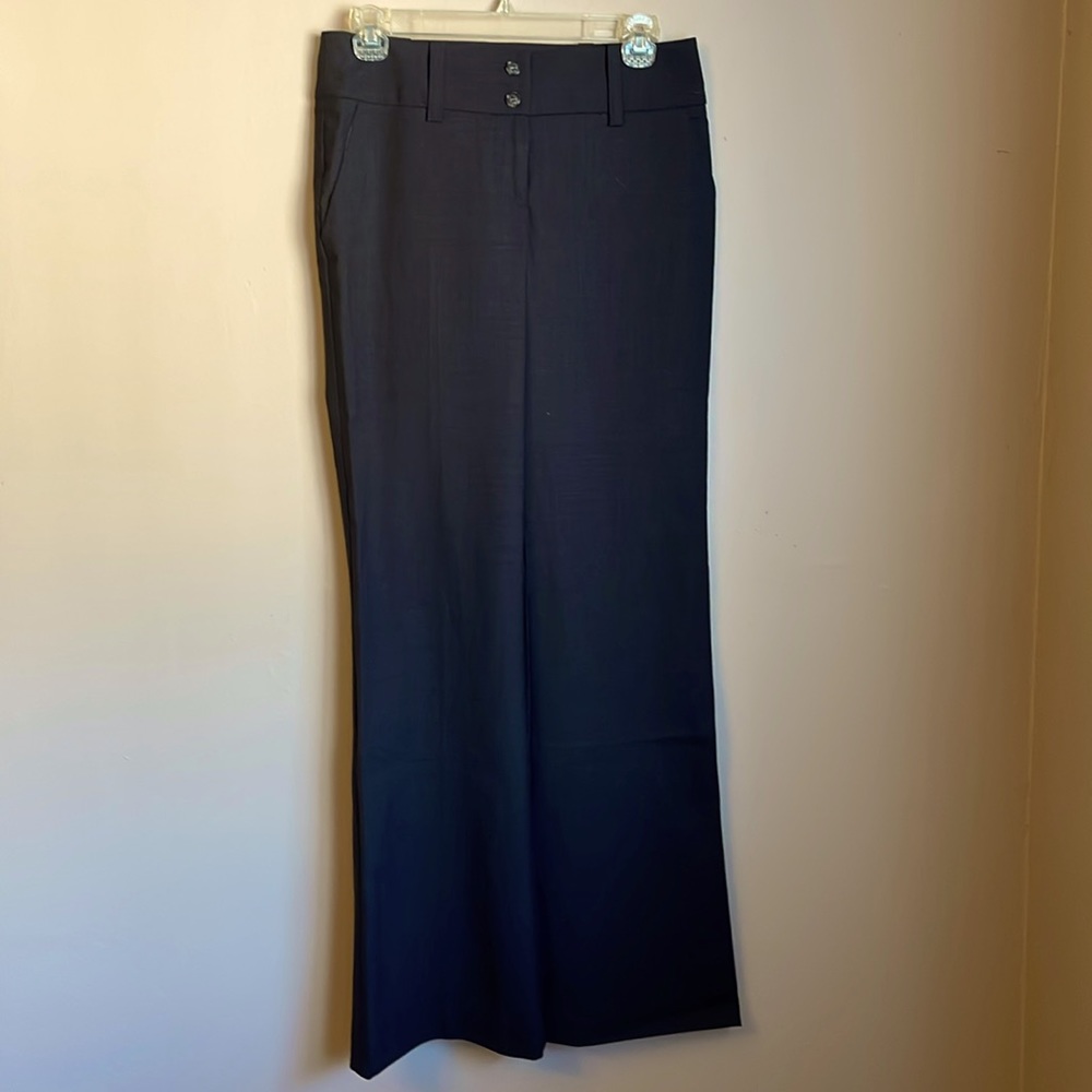 Bebe dress pants is micro checker black and white size 2